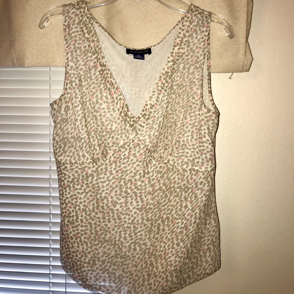 Ann Taylor top great for Spring or Summer!